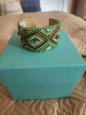 Source Unknown Green and Gold Beaded Cuff Bracelet
